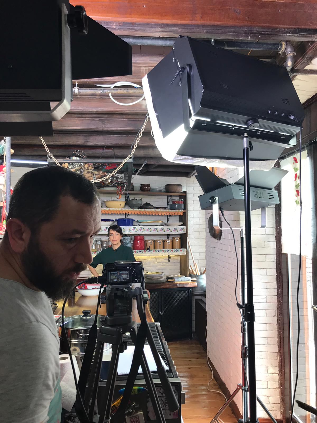 Tanıtım filmi için röportaj seti